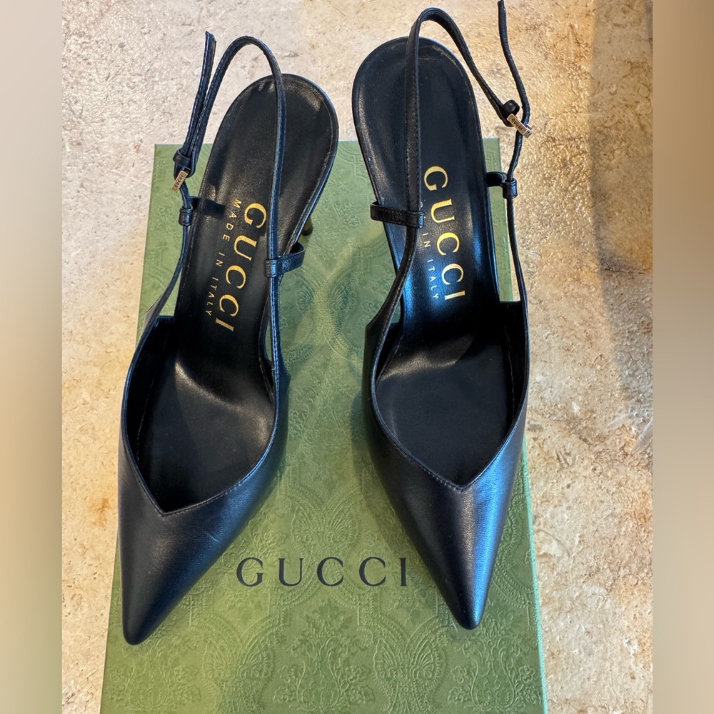 NEW GUCCI Priscilla 85 Black Leather Slingback Pump w Matte Gold Heel size 36